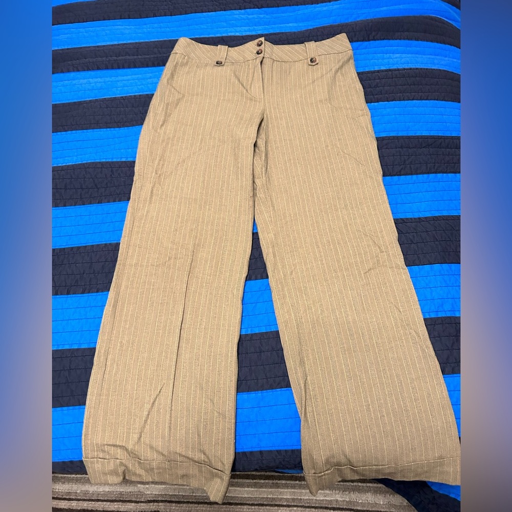 Gap wise leg pants with cuff size 12 woman's.